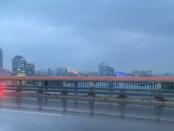 Водителей Ростовской области предупредили об опасности на дорогах из-за непогоды