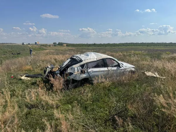В Ростовской области в ДТП на трассе погиб пассажир легковушки