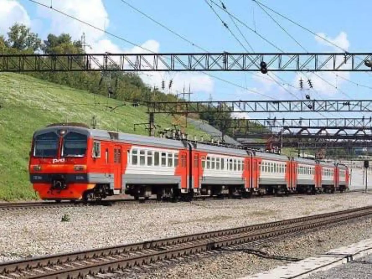 График 26 поездов изменили из-за последствий атаки БПЛА в Ростовской области