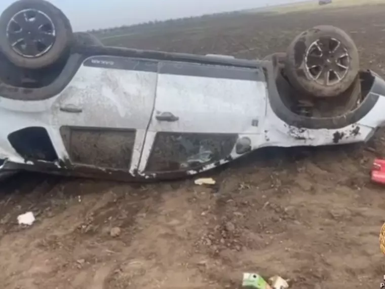 Один человек погиб и двое пострадали в ДТП с перевертышем в Ростовской области