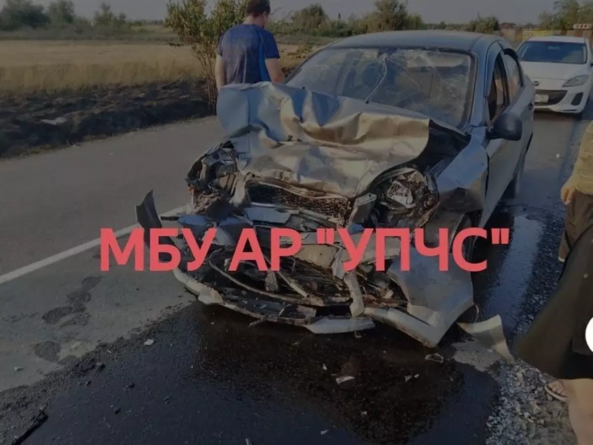 В Ростовской области в ДТП пострадали два автомобилиста