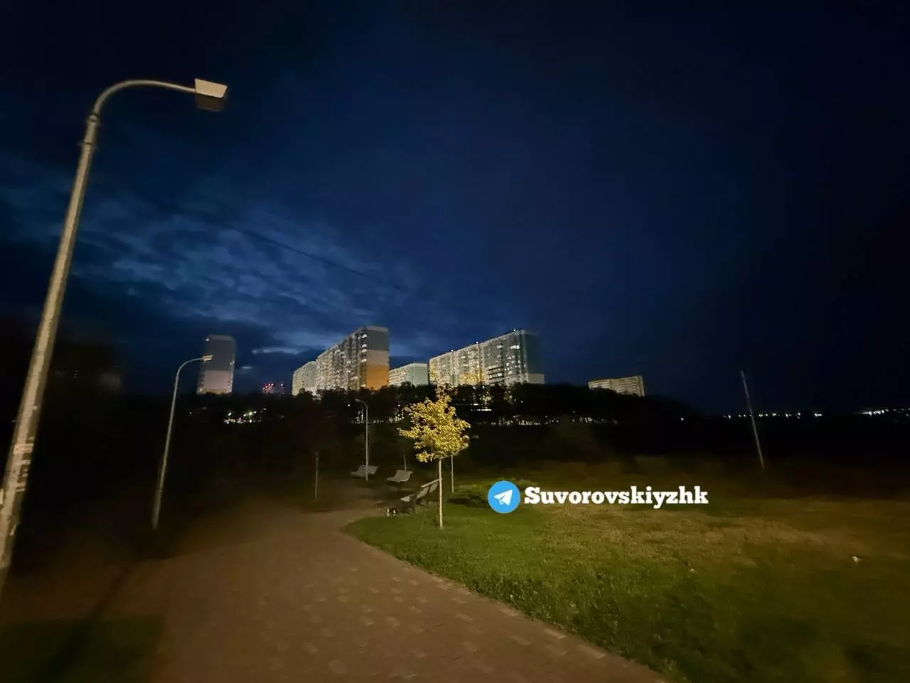 В Ростове жители Суворовского пожаловались на отсутствие освещения в сквере