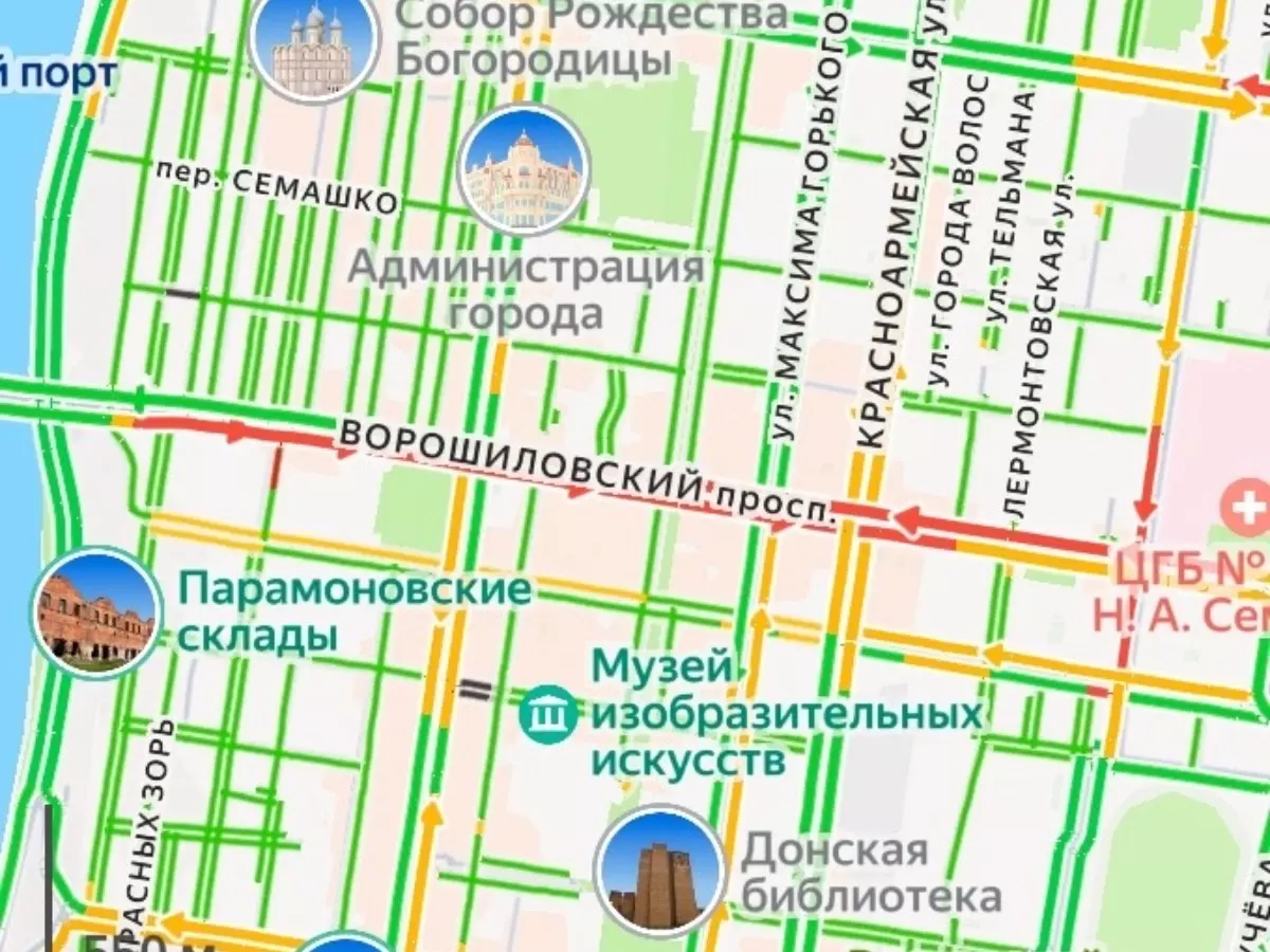 В центре Ростова из-за неисправных светофоров образовалась пробка