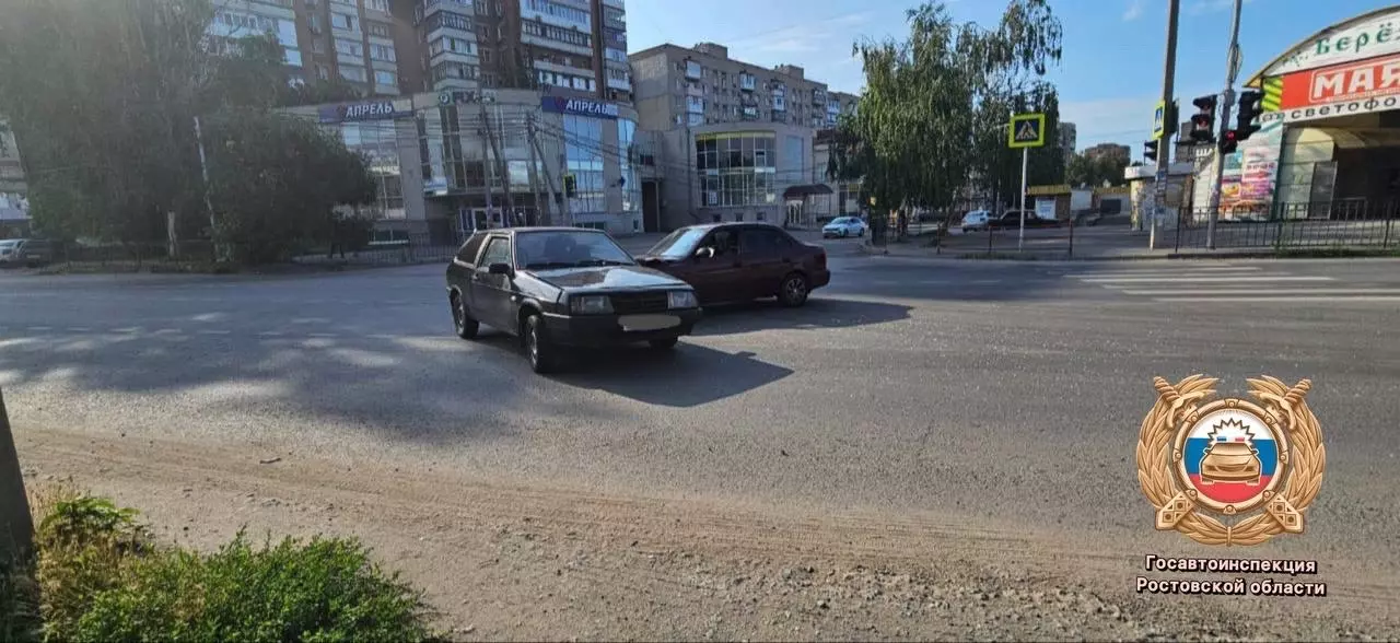 В ДТП с двумя легковушками в Таганроге пострадал 40-летний водитель