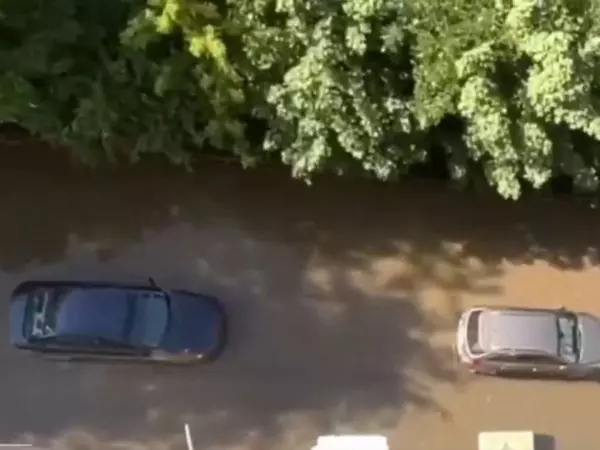 Фото к материалу: В Ростове Орбитальную затопило из-за коммунальной аварии