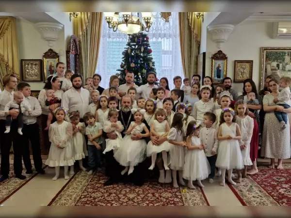 Фото к материалу: Звание «Мать-героиня» присвоили жительнице Ростова после рождения 18 детей