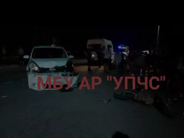 Фото к материалу: В ДТП с иномаркой в Ростовской области пострадали подростки на мотоцикле