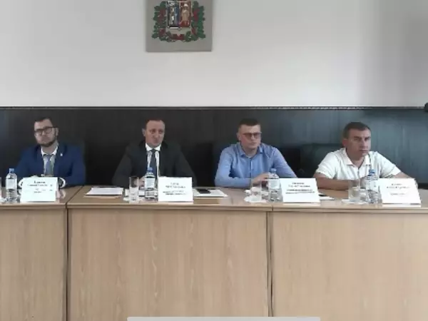 Фото к материалу: В Ворошиловском районе Ростова провели встречу информационной группы с населением