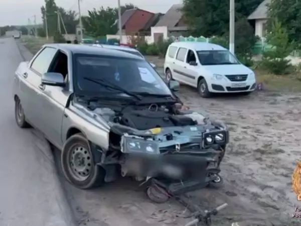Фото к материалу: В ДТП в Ростовской области пострадал 13-летний электросамокатчик