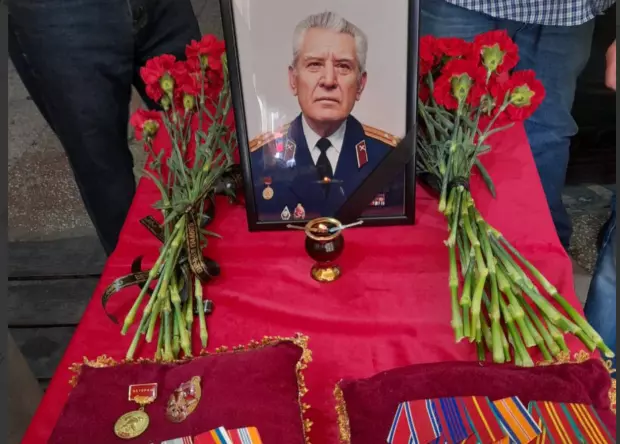 В Ростове простились с ветераном пожарной охраны