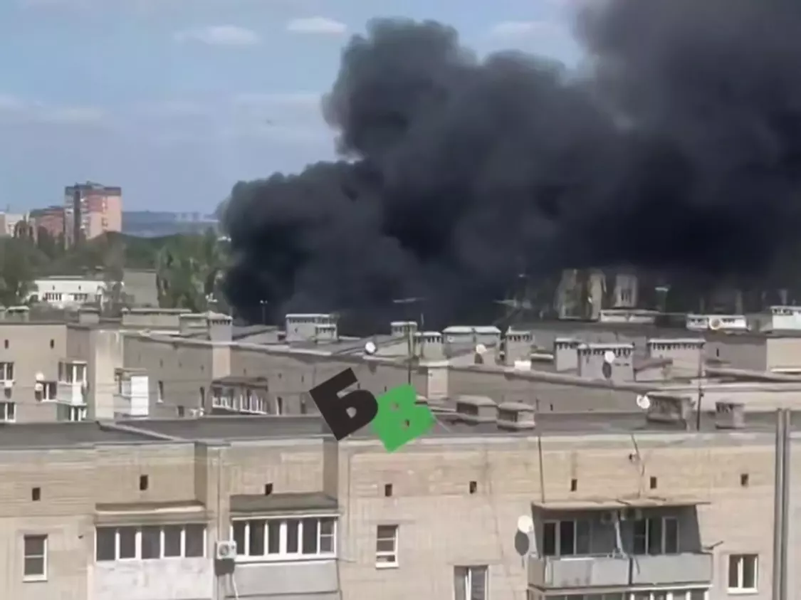Крупный пожар потушили в Батайске на Комсомольской