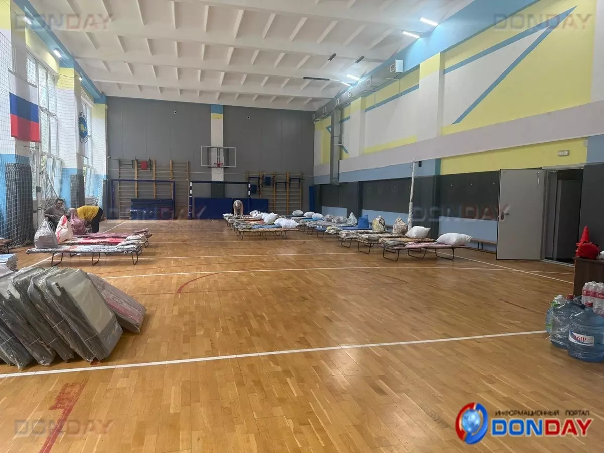 В Ростове для жителей пострадавших при атаке дронов квартир подготовили ночлег