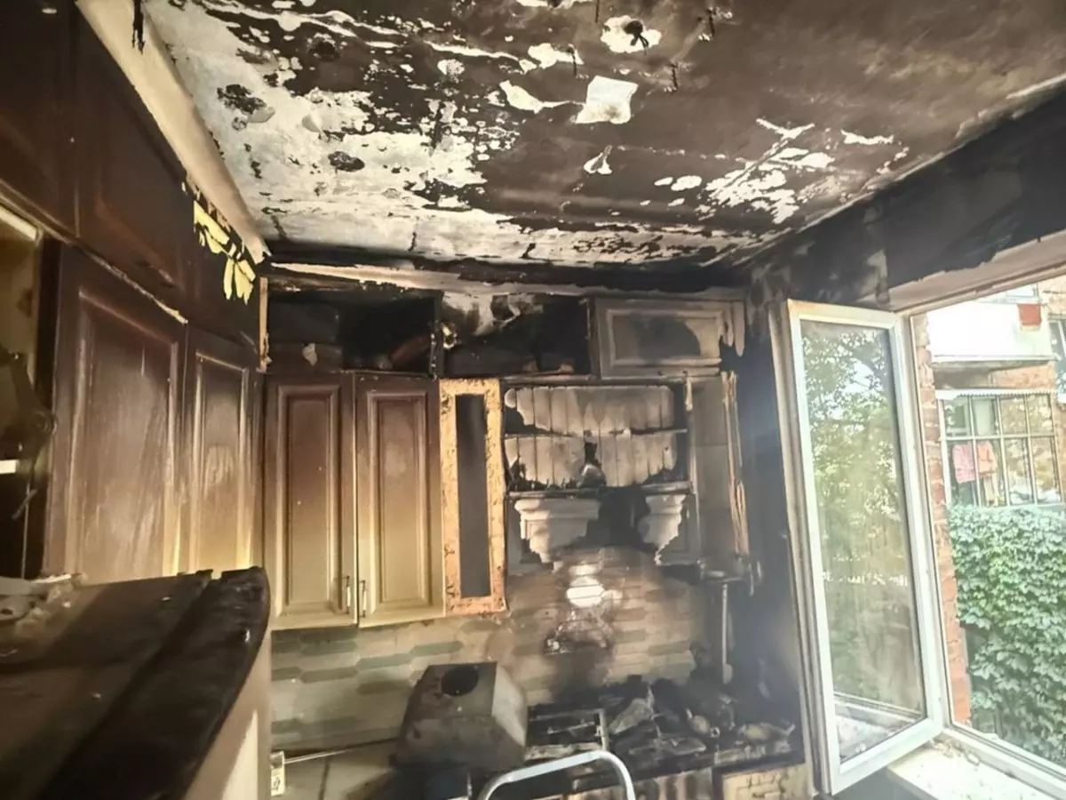 В Ростове из-за пожара в доме эвакуировали 18 человек