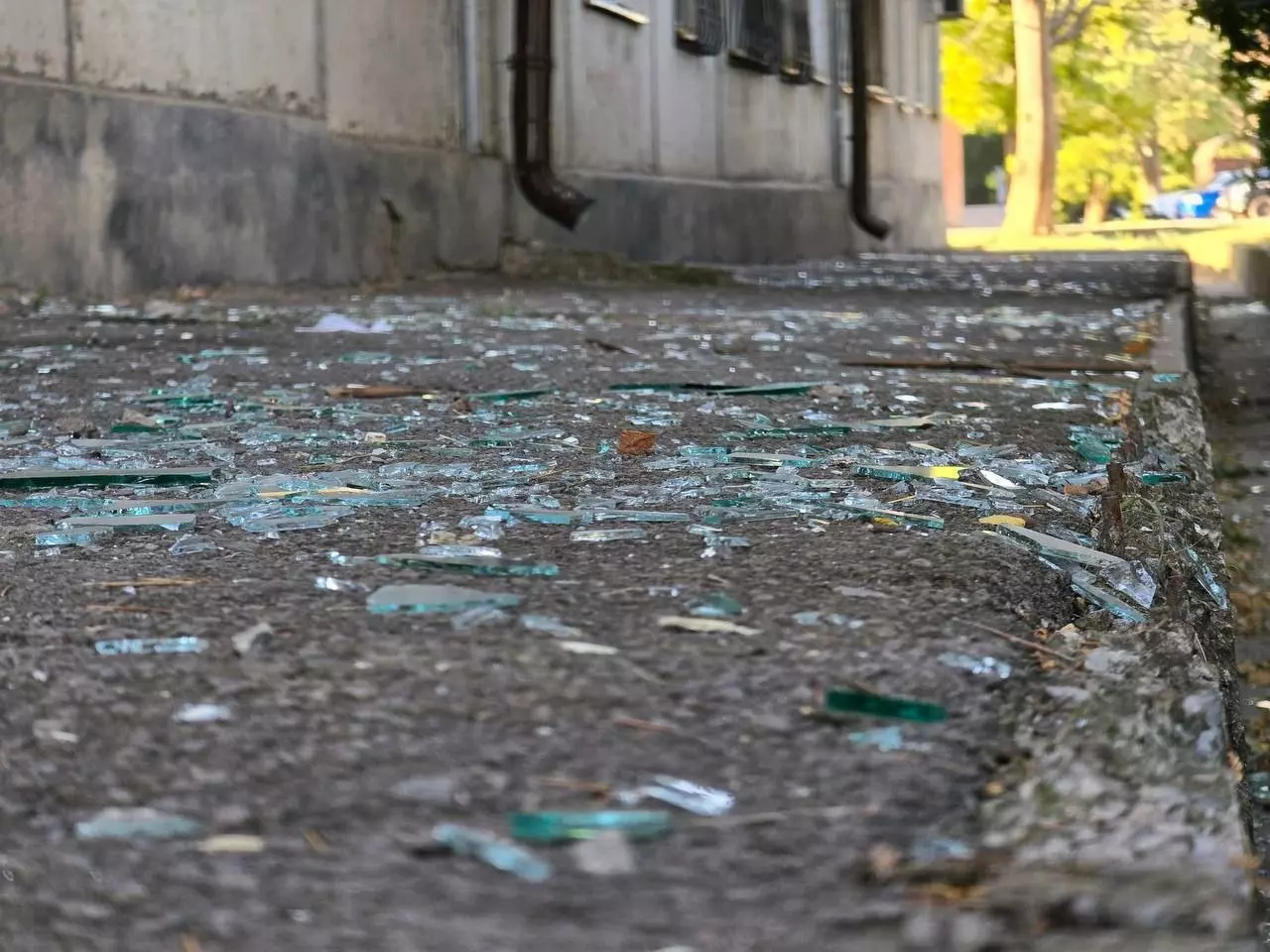 После атаки БПЛА в Сальске материальную помощь получили 182 человека