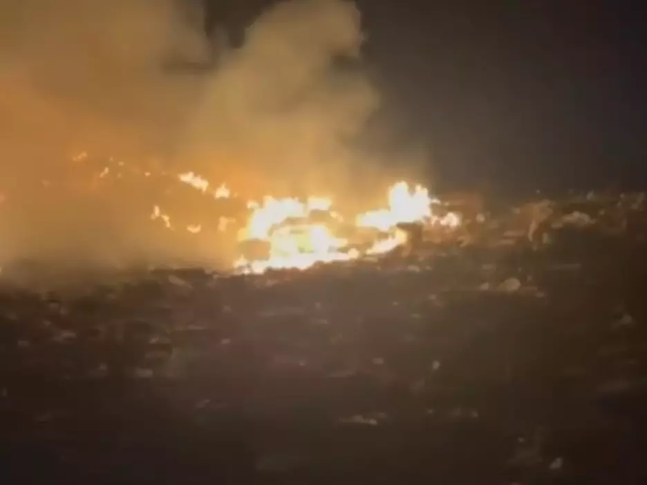 Сразу два мусорных полигона в Ростовской области полыхали на огромной площади