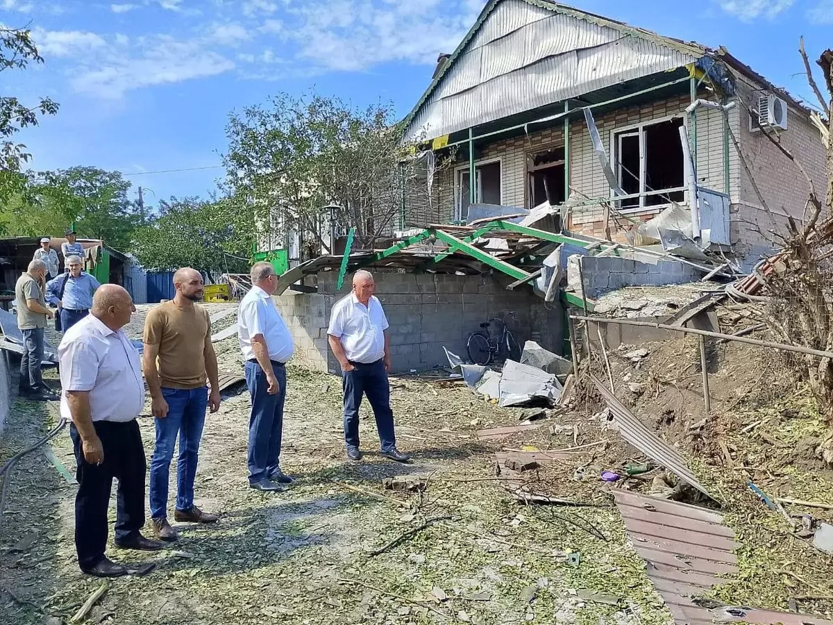 Появились фото последствий ночной атаки беспилотников в Ростовской области