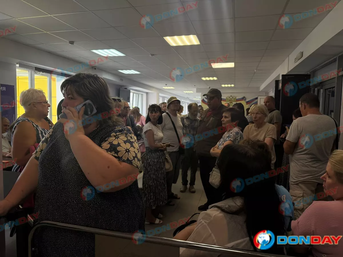 Первые жильцы пострадавшего дома от атаки БПЛА прибыли в ПВР на базе школы №50
