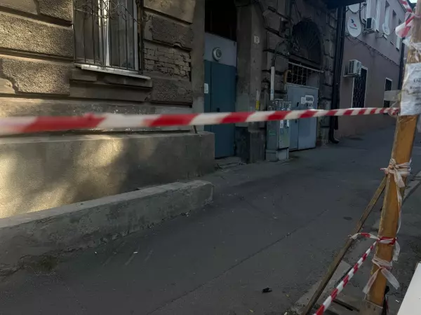 Фото к материалу: Хронология событий после падения беспилотника на дом в центре Ростова