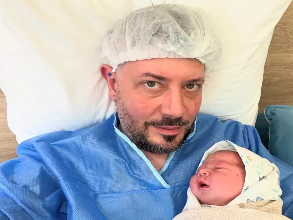 Фото к материалу: Блогер Артемий Лебедев стал отцом в 11-й раз