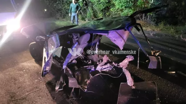 Фото к материалу: В Ростовской области в ДТП автомобиль буквально разорвало пополам