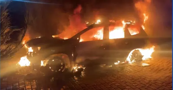 Фото к материалу: В Ростовской области неизвестные подожгли машину редактора местной программы