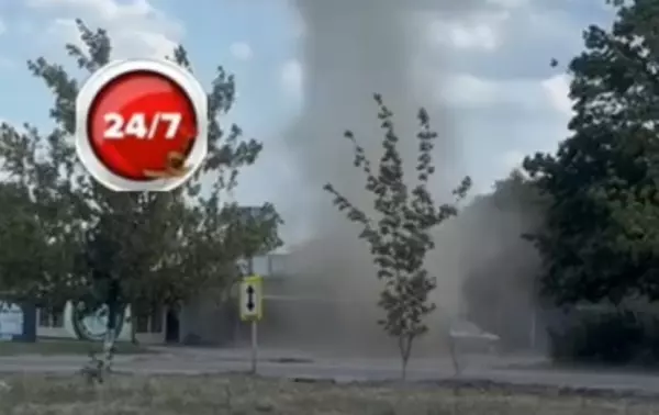 Фото к материалу: Жители Ростовской области запечатлели смерч