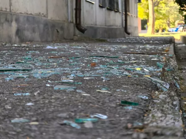 Фото к материалу: После атаки БПЛА в Сальске материальную помощь получили 182 человека