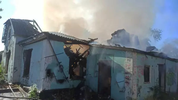 Фото к материалу: В Новошахтинске произошел крупный пожар, напугавший горожан