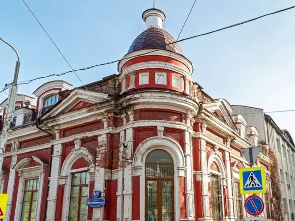 Фото к материалу: В Ростове за миллиард отреставрируют два старинных здания
