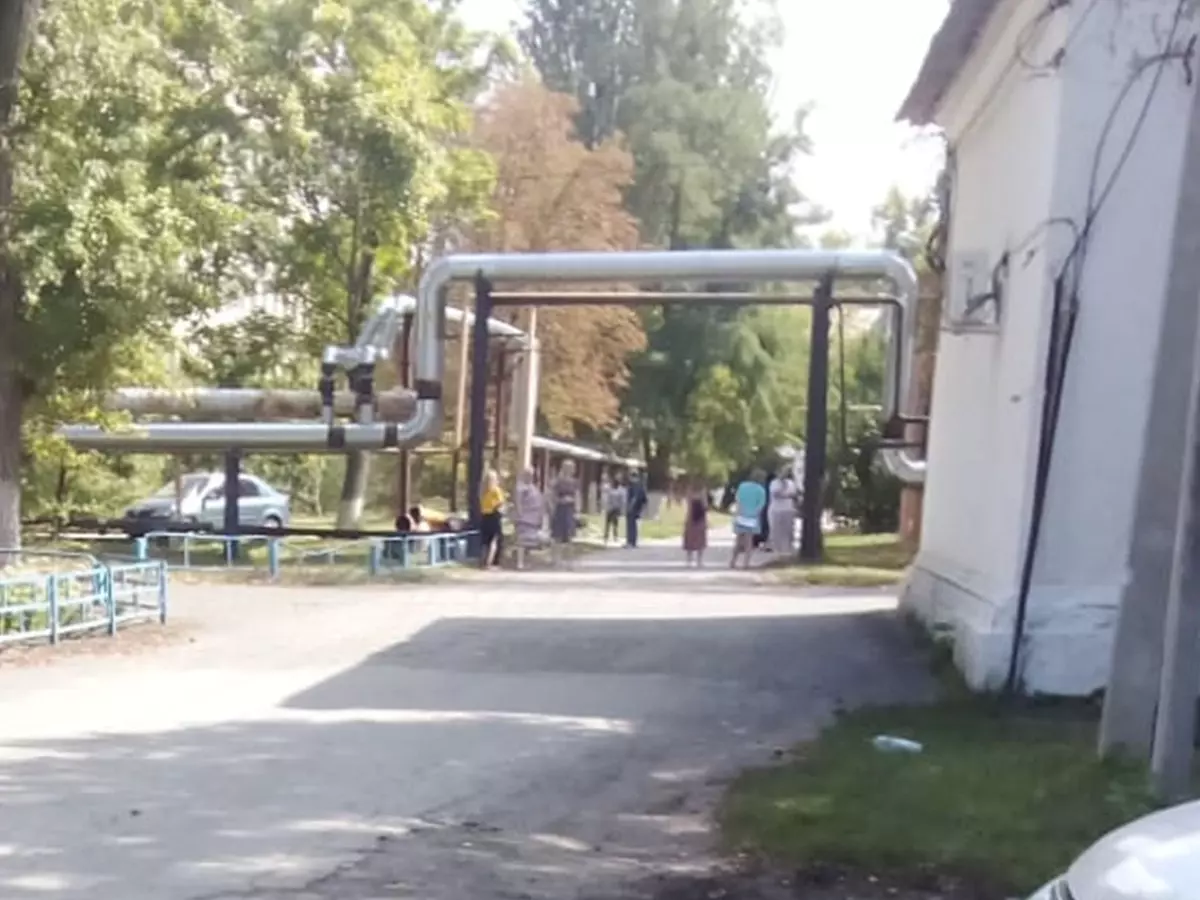 В больнице Шахт в экстренном порядке эвакуируют пациентов и персонал