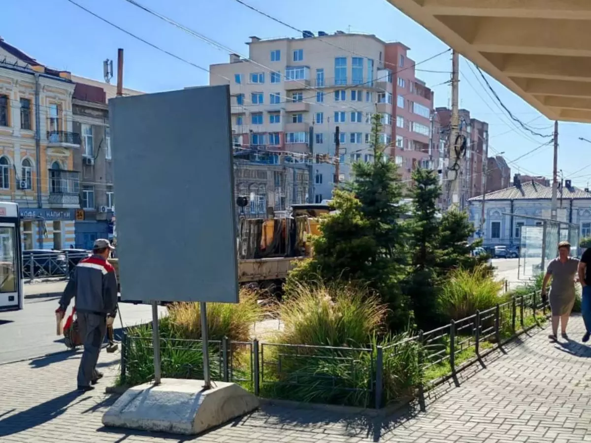 Борьба с визуальным хаосом: в Ростове появились доски  объявлений