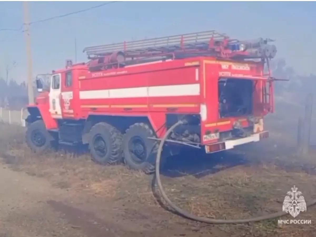 При пожаре в Каменске Шахтинском повреждены семь частных домов