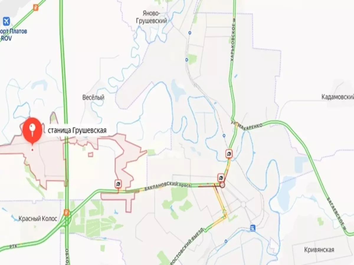 На трассе под Аксаем из-за ДТП образовалась пробка
