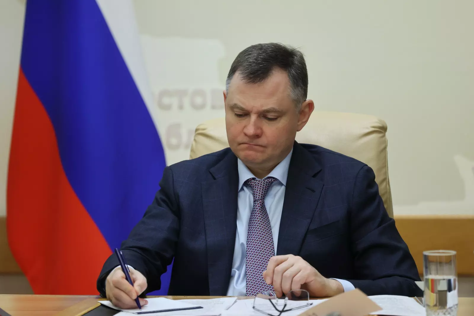 Юрий Слюсарь уволил трех министров Ростовской области
