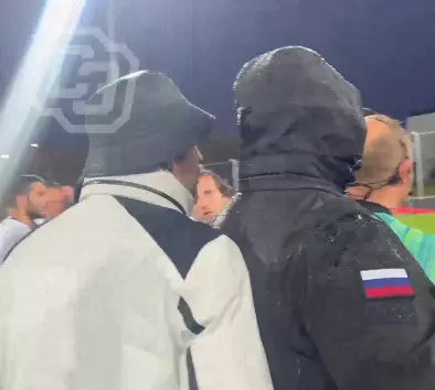 Баста и Овчинников устроили перепалку во время матча медиалиги