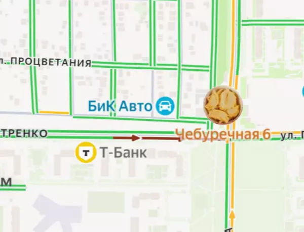 Фото к материалу: Люди столпились над мальчиком: в Суворовском ребенок попал в жесткое ДТП