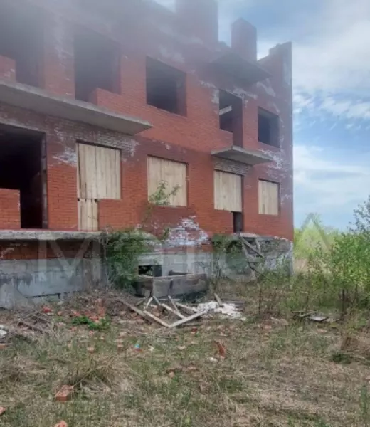 Фото к материалу: В Ростовской области за 14,4 млн продают недостроенную трехэтажку