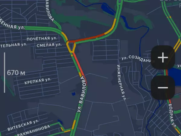 Фото к материалу: В Ростове из-за ДТП с автобусом образовалась пробка на Вавилова
