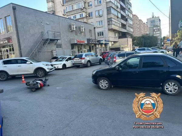 Фото к материалу: На проспекте Стачки в Ростове в аварии пострадал 28-летний скутерист