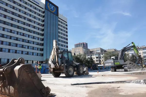 Фото к материалу: В Ростове при благоустройстве площади Ленина сохранят ее исторический облик