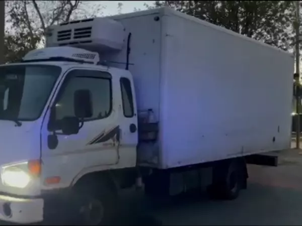 Фото к материалу: В Ростове на Доватора четырехлетний ребенок оказался под колесами грузовика