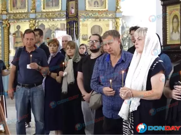 Фото к материалу: Была добрая и отзывчивая: В Аксае близкие простились с погибшей Аленой Редько