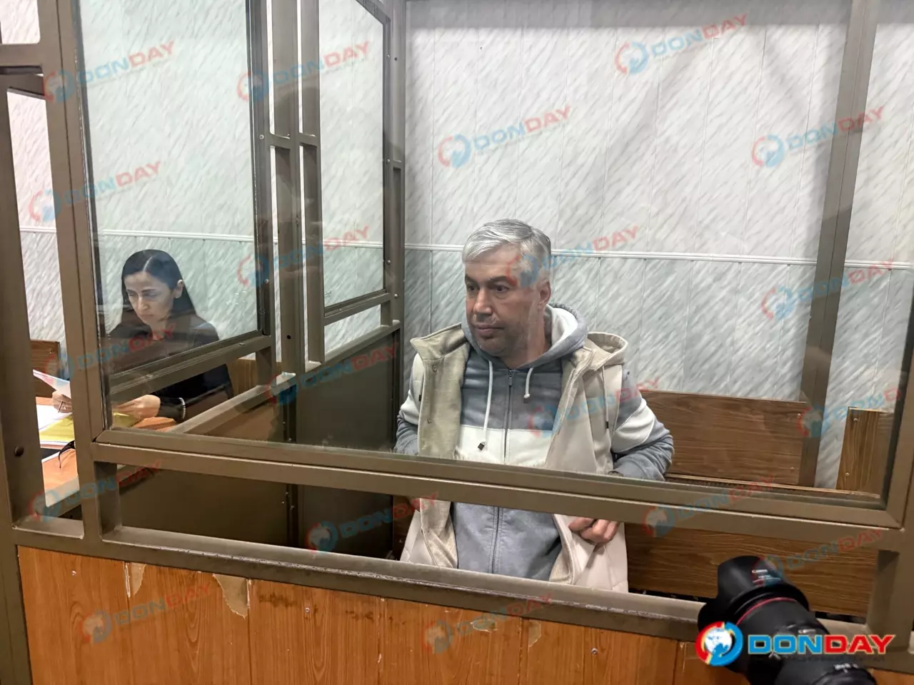 Задержанный экс-глава администрации Ростова не признал вину в зале суда 