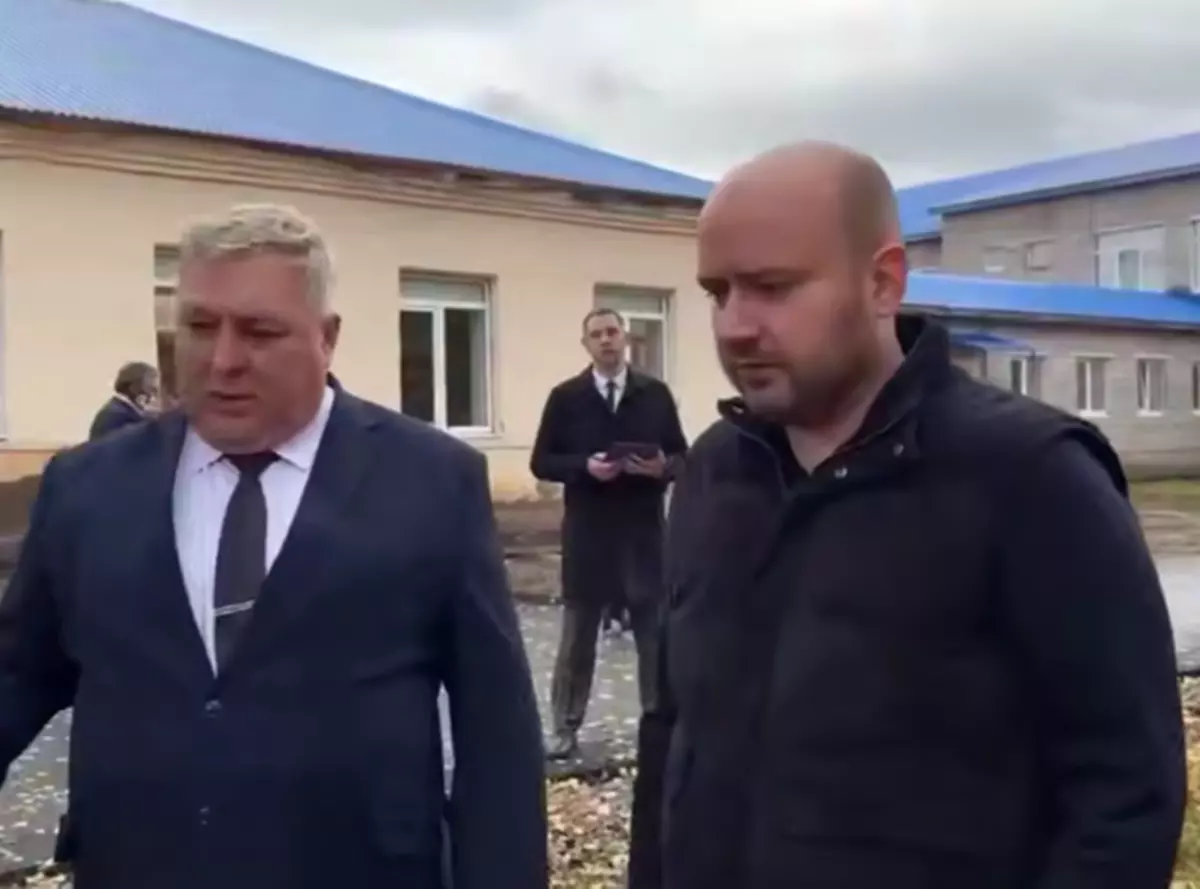 Уроженец Волгодонска Вячеслав Федорищев обматерил и отправил в отставку главу района