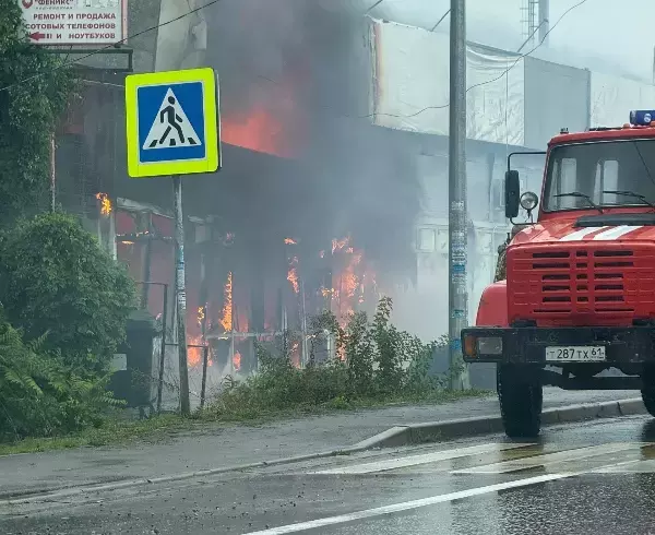 За минувшие сутки донские пожарные потушили 10 пожаров