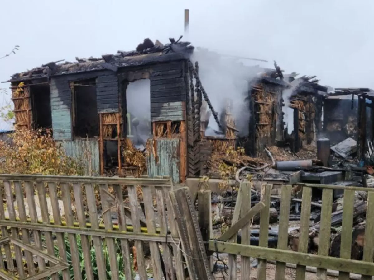 Двое человек погибли в Ростовской области при пожаре