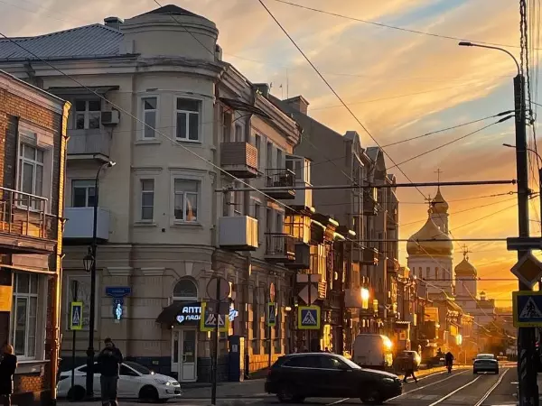 Ростовчане делятся кадрами невероятного заката вечером 14 октября: фоторепортаж