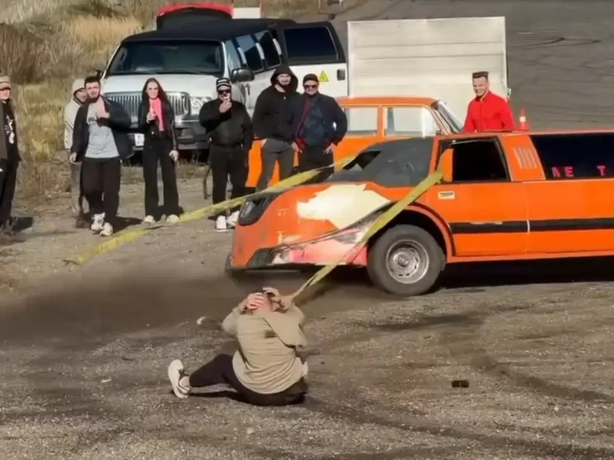 Евгений Чеботарев получил травму после опасной поездки на багажнике лимузина