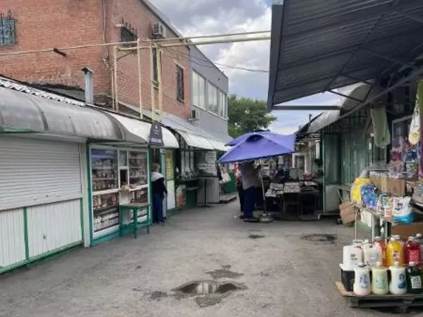 Рынок, здание ОКН и металлолом военного ведомства: что продают на торгах в Ростовской области