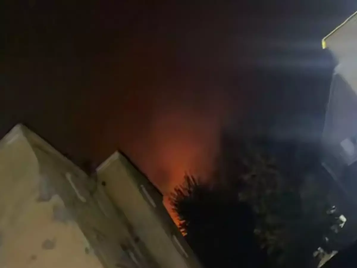 В Ростове горел аварийный дом на Мечникова